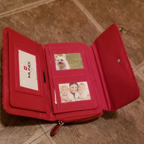 Purse - Picture 2 of 4